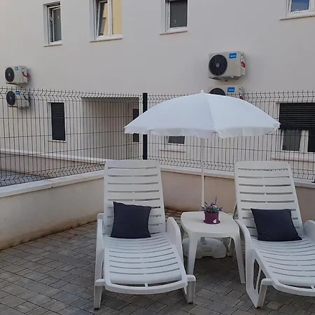 Brist Hills Апартаменты