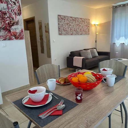 Апартаменты Brist Hills Пула