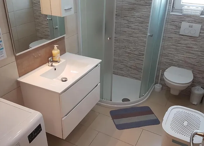 Brist Hills Apartment Pula