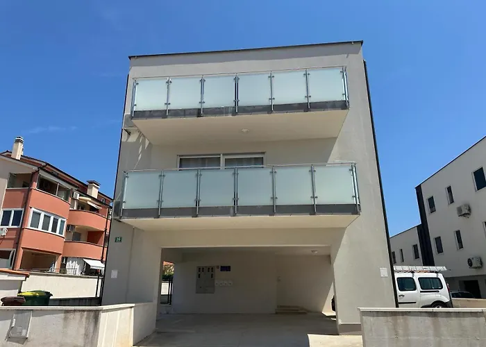 Brist Hills Apartman *