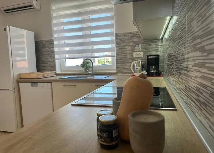 Brist Hills Apartment Pula