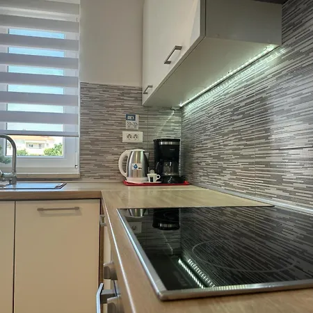 Brist Hills Apartman *