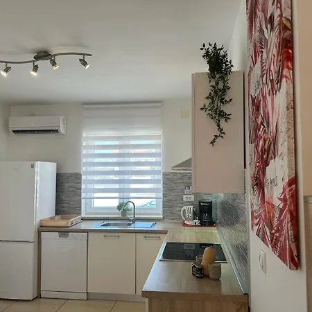 Brist Hills Apartman Póla
