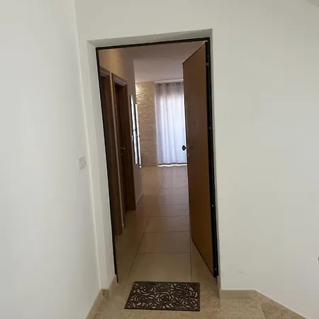 Apartamento Brist Hills *