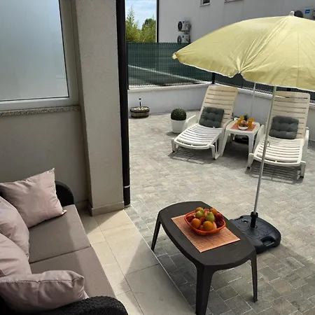 Apartamento Brist Hills Pula